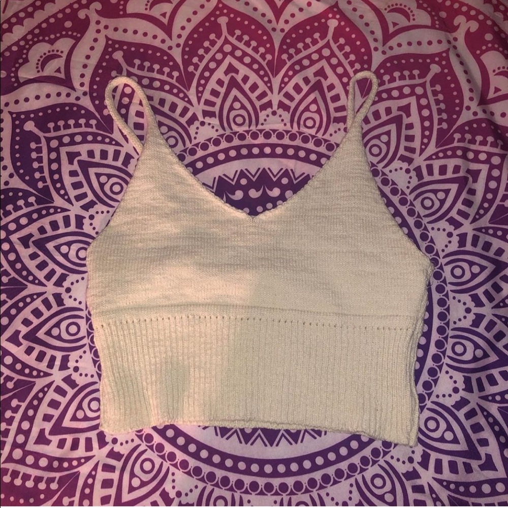 Jeans Warehouse • Crop Top
